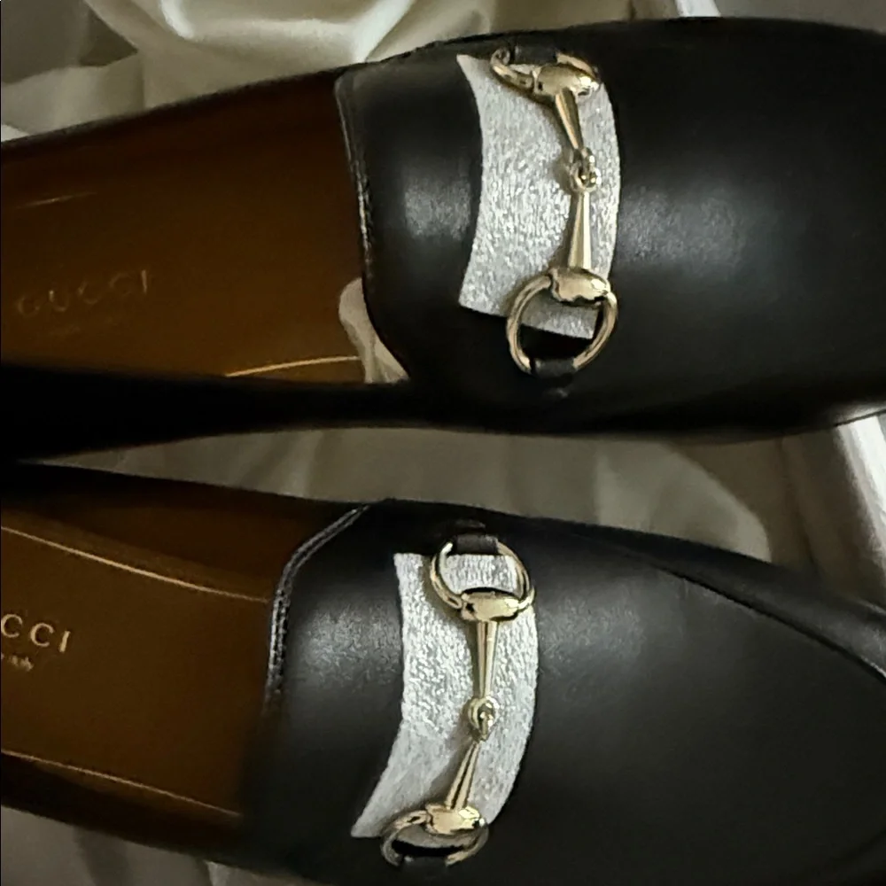 Gucci Black Leather Loafers with Gold Bit Detail - Picture 6 of 10